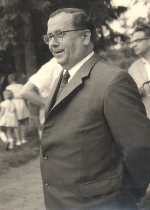 Papa x Uhu / Otto = Schm�lzle